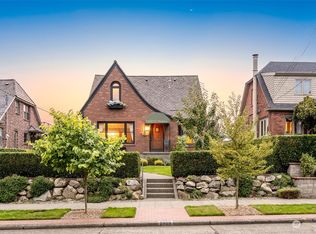 2909 28th Ave W, Seattle, WA 98199