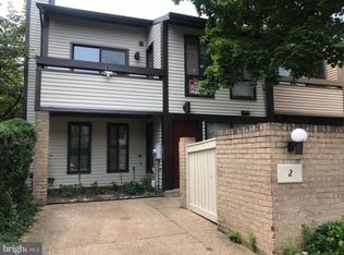 2 Copps Hill Ct, Gaithersburg, MD 20886