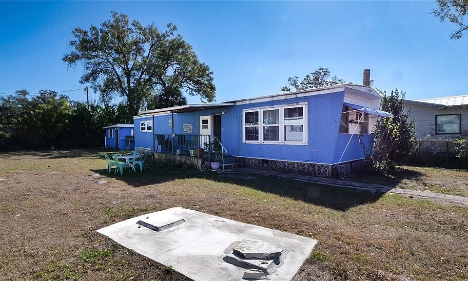 1st image of 4881 Victoria Ave
