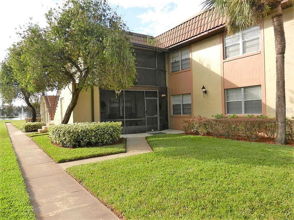 1st image of 27 Windtree Ln Building D