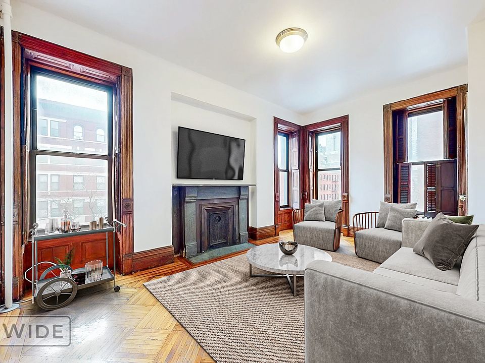 1st image of 101 W 70th St APT 4S