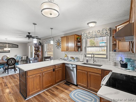 4th image of 1236 Walts Road