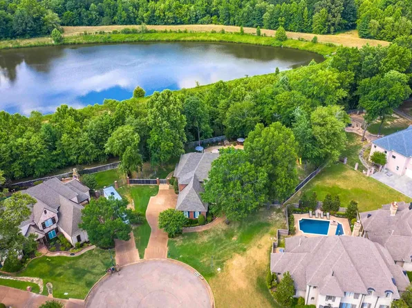 71 Fern Glade Cv, Cordova, TN 38018
