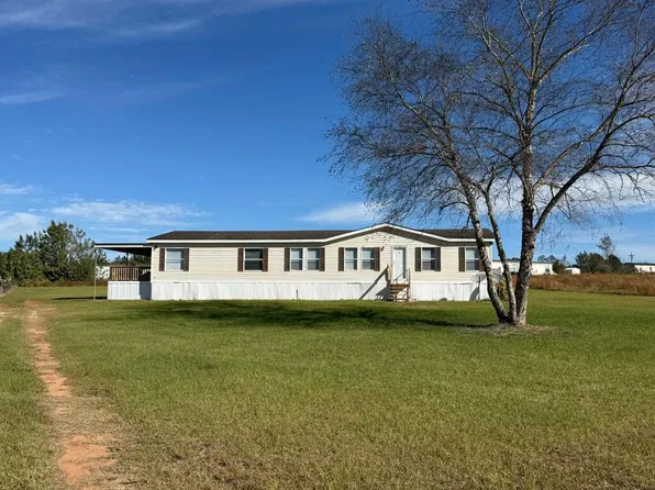 240 Blackberry Ln, Dothan, AL 36303