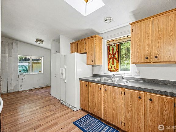 4th image of 5709 366th Street S