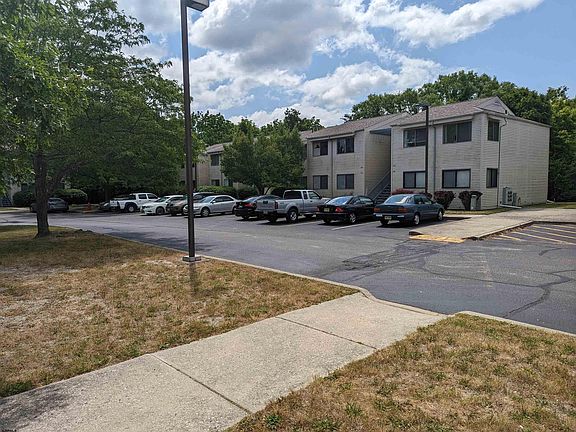 2nd image of 210 Noahs Rd #210