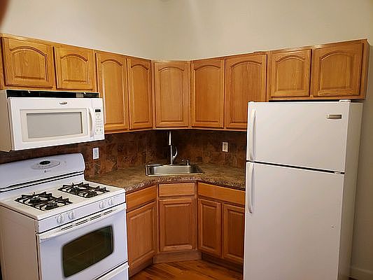 3rd image of 5 Debevoise St #3R
