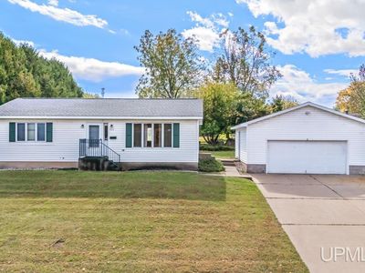 903 E Margaret St, Iron Mountain, MI, 49801