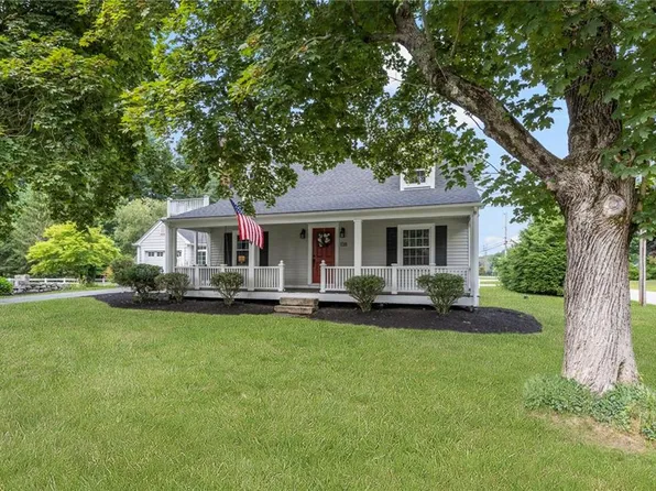 138 Homecrest Ave, North Smithfield, RI 02896