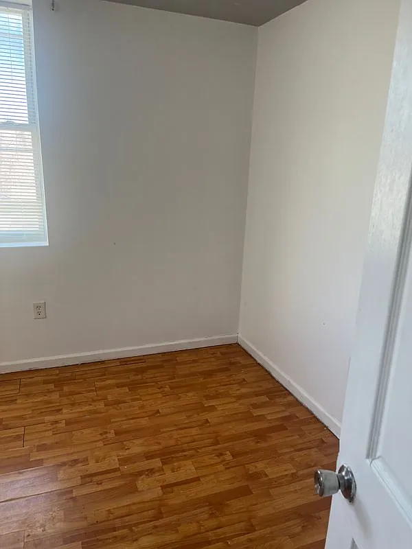 1 bed, 1.0 bath, 943 sqft, $600 — Photo 1