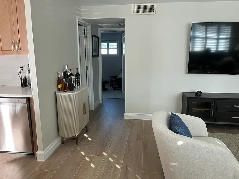 510 Granada Ave #108 — Photo 4