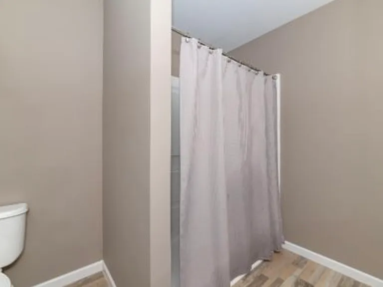 1205 Gardner Pond Ln — Photo 18
