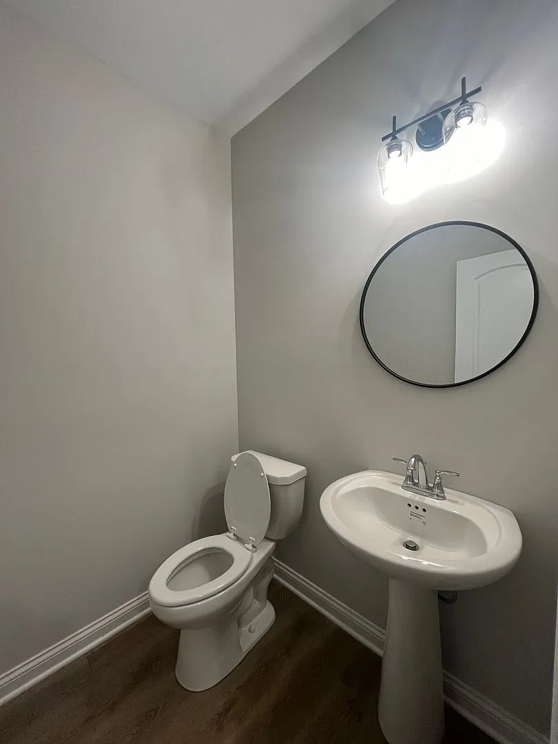New Construction Townhouse with 2 Garage in Rich Pond South Warren School District — Photo 4