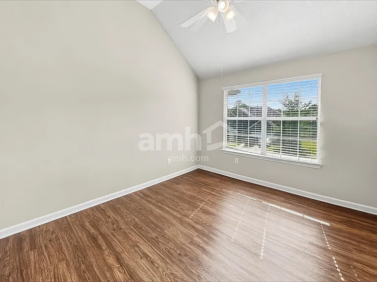 312 Othello Dr — Photo 21