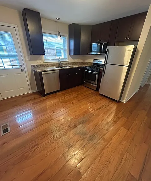 115 W Ash St #3 — Photo 1