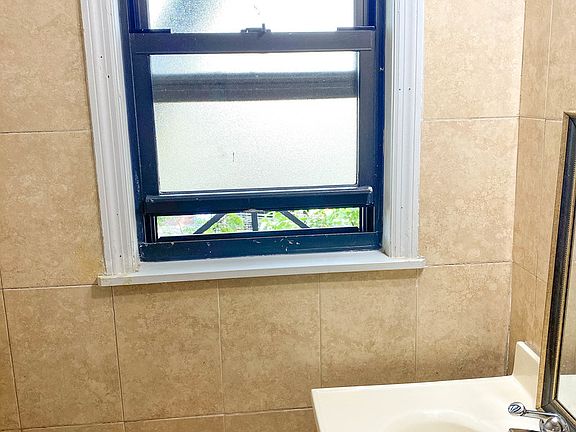 5th image of 215 Himrod St #Ll3