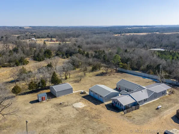 374010 E 1100th Rd, Okemah, OK 74859