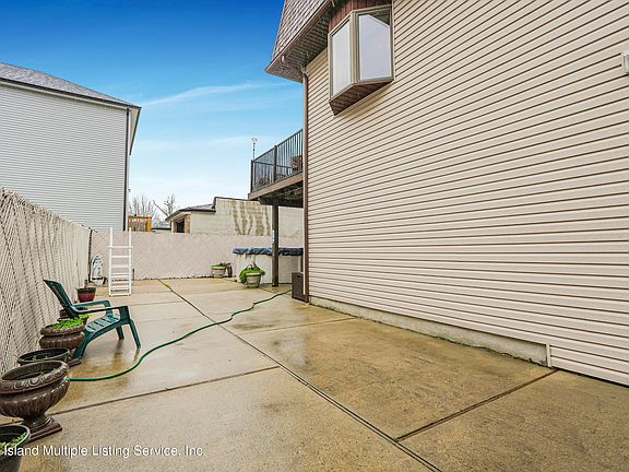 5th image of 131 Vespa Ave