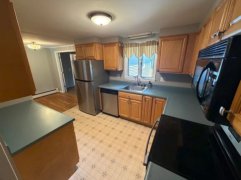 164 Mayo Rd — Photo 4