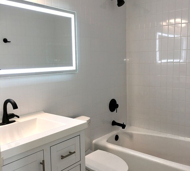 1st image of 250 S End Ave APT 5B