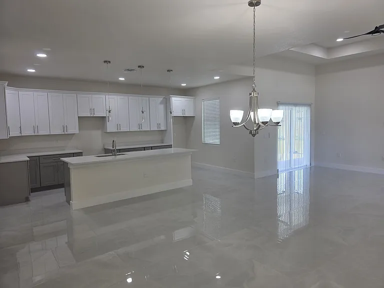 733 Dudley Ave S #733 — Photo 24