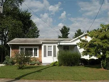 1516 Breiding Rd photo 1