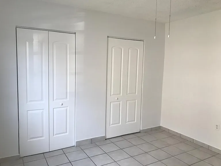 2653 SW 27th Ct — Photo 4
