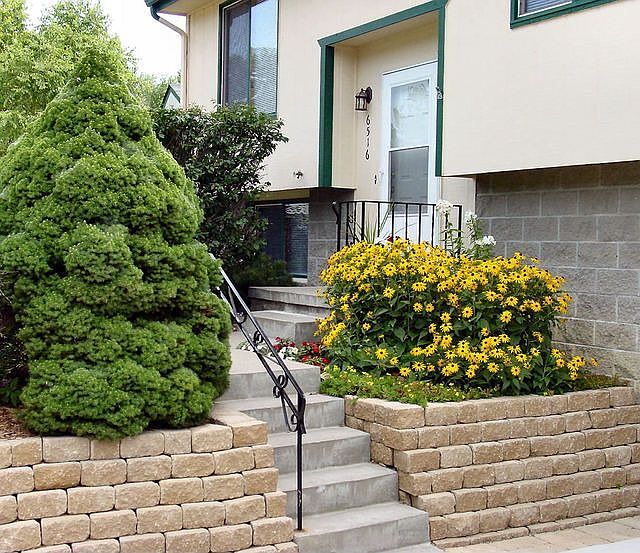 2nd image of 6516 S 50th Avenue Cir