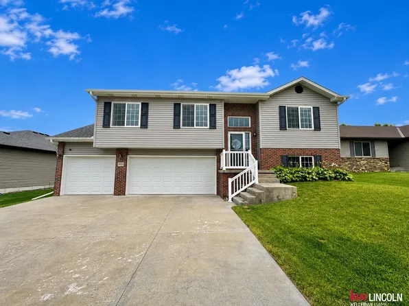 8015 Mandalay Dr, Lincoln, NE 68516