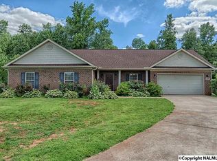 124 Cool Creek Rd, Hazel Green, AL 35750