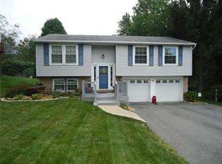 211 Old Farm Rd, Cranberry Township, PA 16066