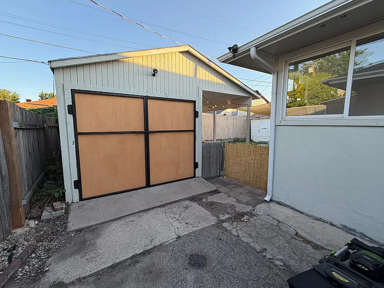 148 E Hampton Ave — Photo 15