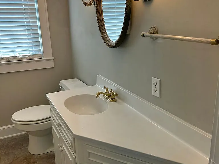 900 Laurel St — Photo 29