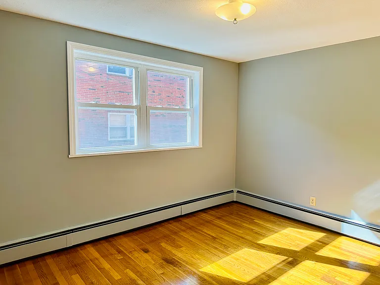 1105 Lexington St #8-4 — Photo 5