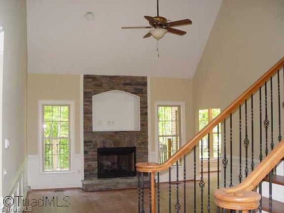 3rd image of 8014 Perlette Ct