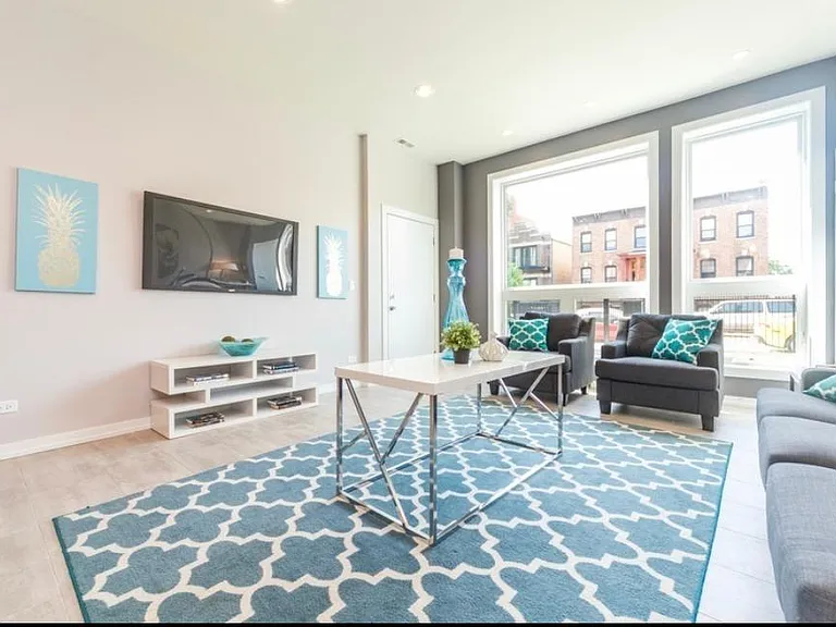 2424 W Fillmore St #1 — Photo 9