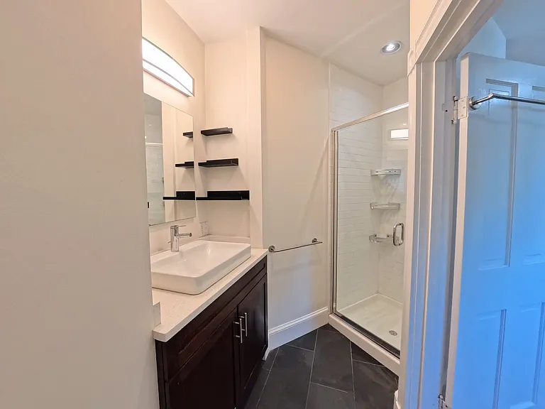 185 Davis Ave #8 — Photo 12