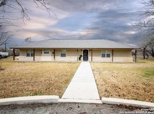 1182 County Road 785, Natalia, TX 78059