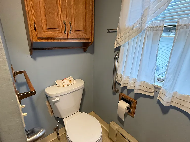 1760 Wayne Ave #1 — Photo 14
