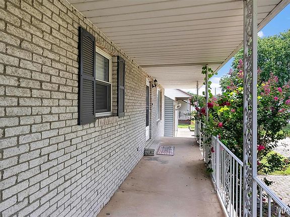 3rd image of 14 Perigen Ln