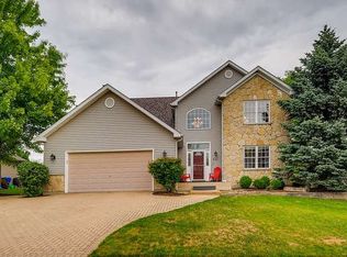 533 Downing St, Elburn, IL 60119