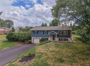 4910 Glenview St, Schnecksville, PA 18078