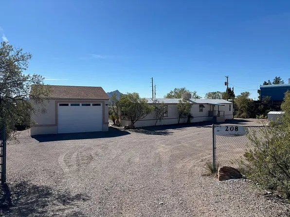 208 Trinity Ave, Elephant Butte, NM 87935