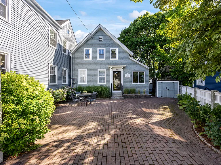4 Atkinson St — Photo 3