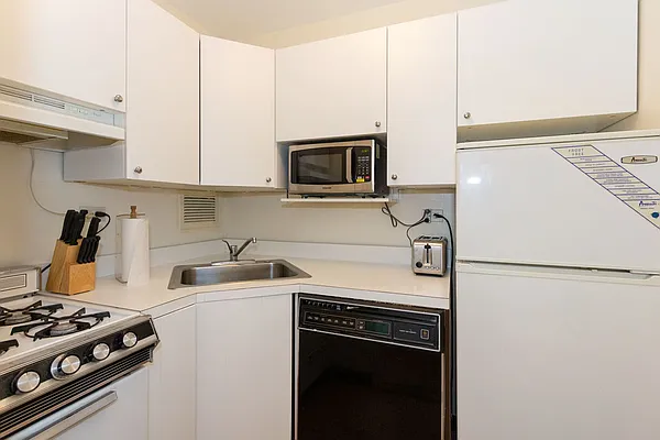 Rented by Noble Realty | media 2