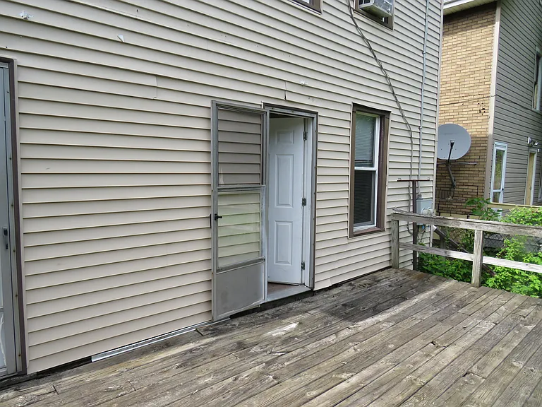 1423-25 Atkins St #1 — Photo 24