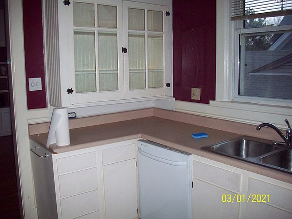 4th image of 2074 Sherwood Ave #2