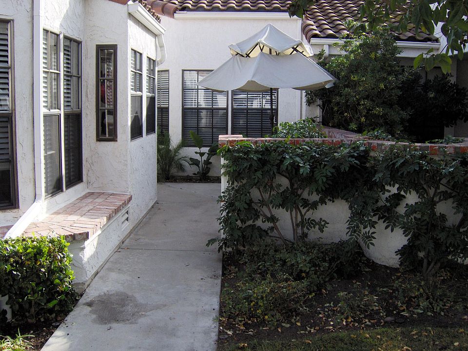 Entry way.