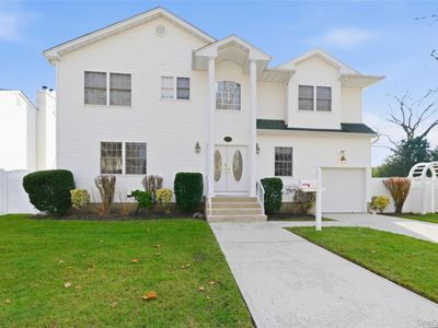 1762 Esposito Court, East Meadow, NY, 11554