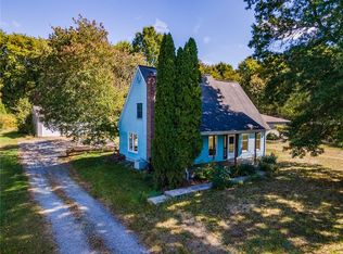 2104 Pulaski Rd, New Castle, PA 16105